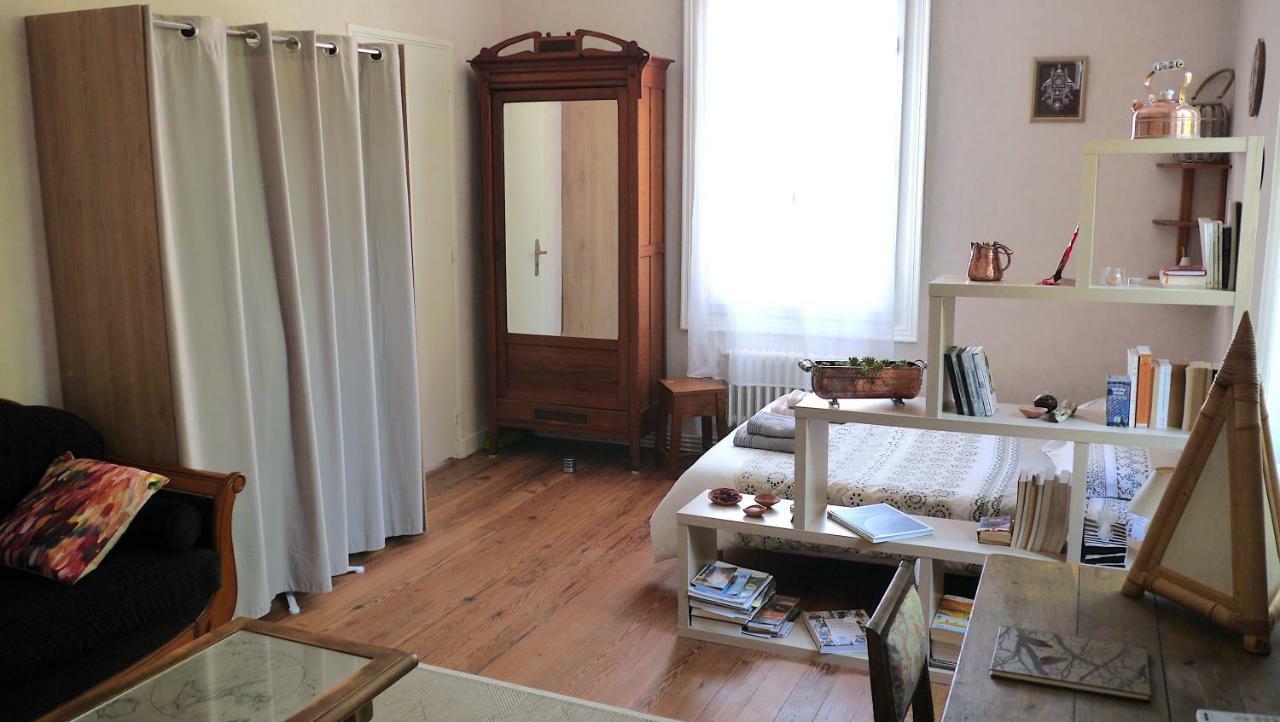 Joli Appartement Vue Sur L'Eglise ペリグー エクステリア 写真